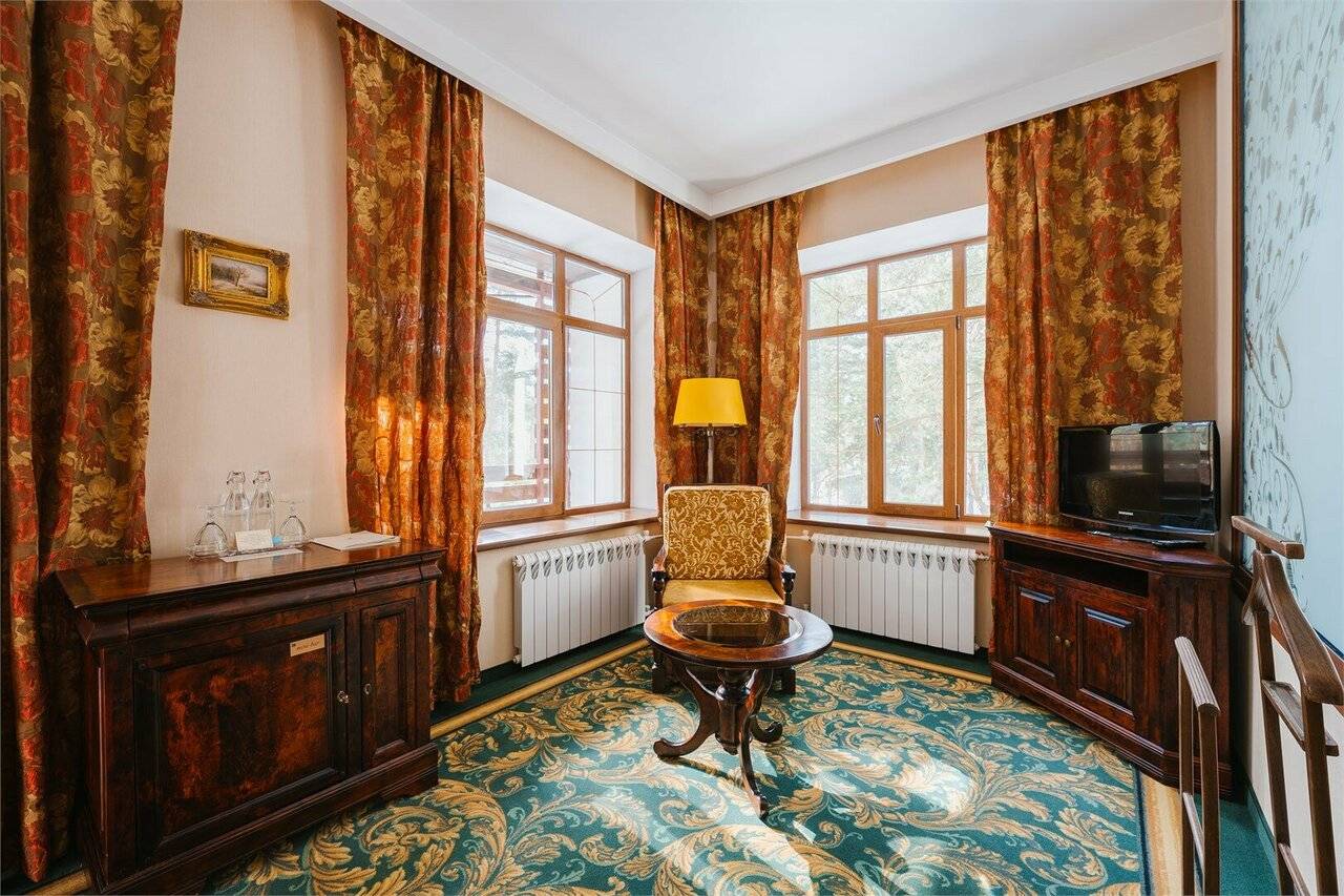 Фотографии номера Панорамный сьют в Парк-Отеле Усадьба Мещёрская Гусь-Хрустальный